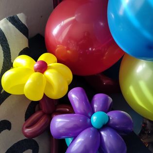 Balloon Twisting 9